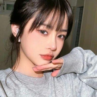 镜内情谜